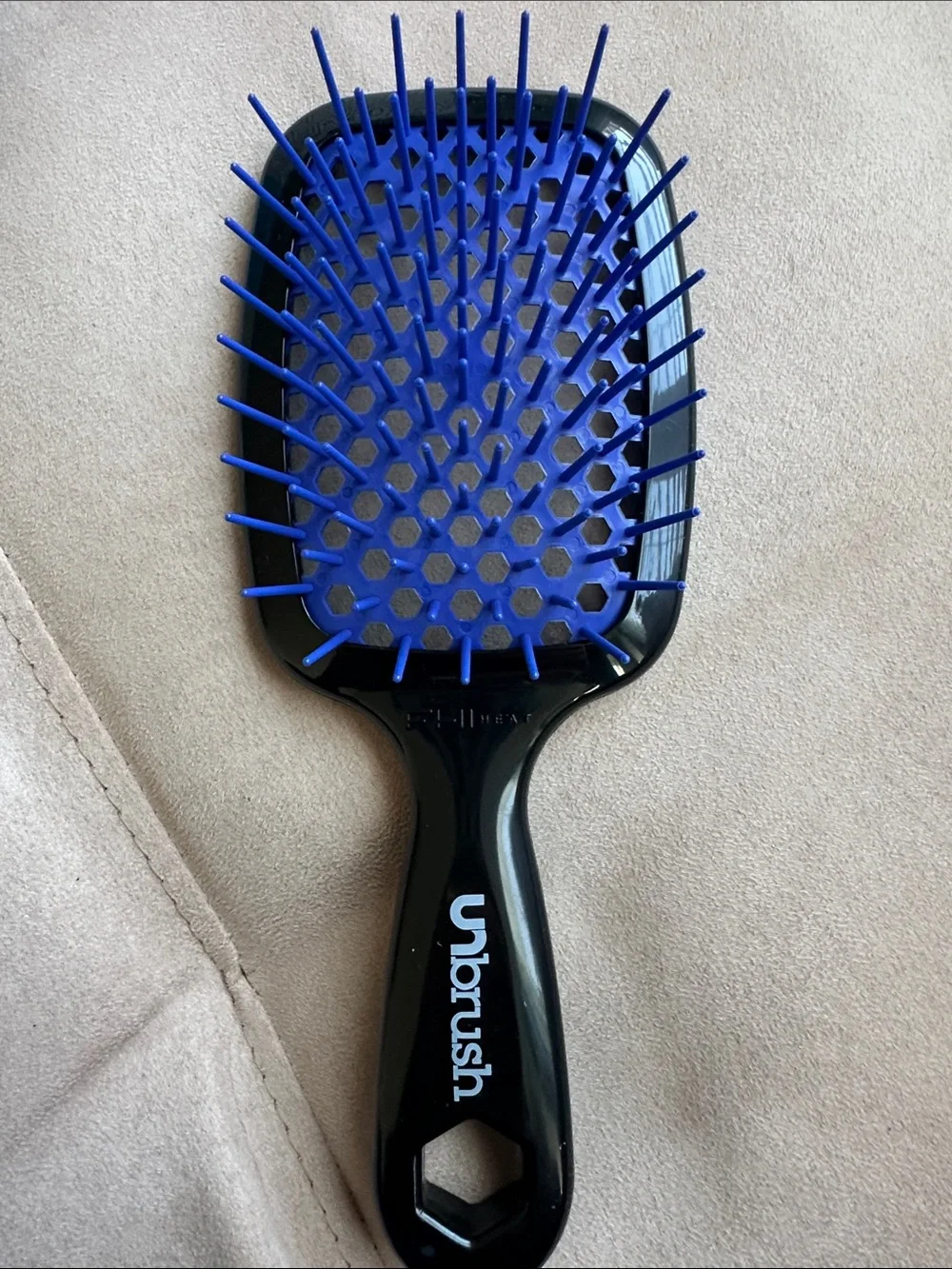 Unbrush Untangle Unknot Hair Brush - New